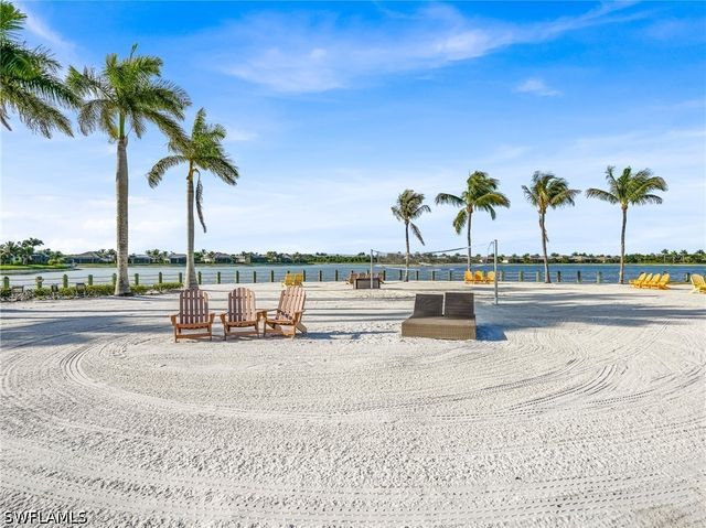 14695 Edgewater CIR, Naples, FL 34114
