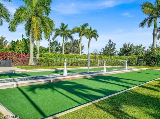 14695 Edgewater CIR, Naples, FL 34114