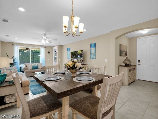 14695 Edgewater CIR, Naples, FL 34114