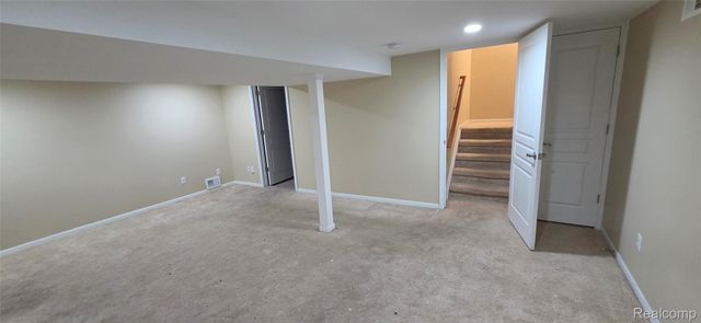 380 Huntington Court, Rochester Hills, MI 48307