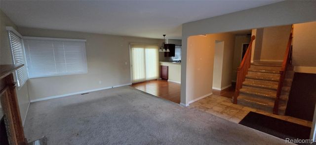 380 Huntington Court, Rochester Hills, MI 48307