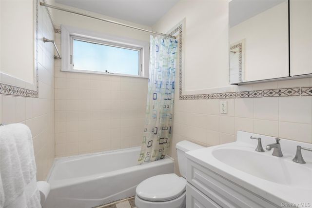 218 Seventh Avenue, Pelham, NY 10803