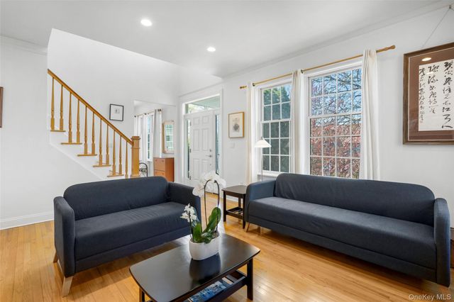 218 Seventh Avenue, Pelham, NY 10803