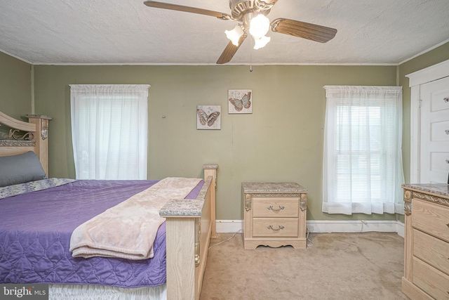 218 W PARK AVE, Vineland, NJ 08360