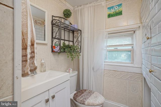 218 W PARK AVE, Vineland, NJ 08360