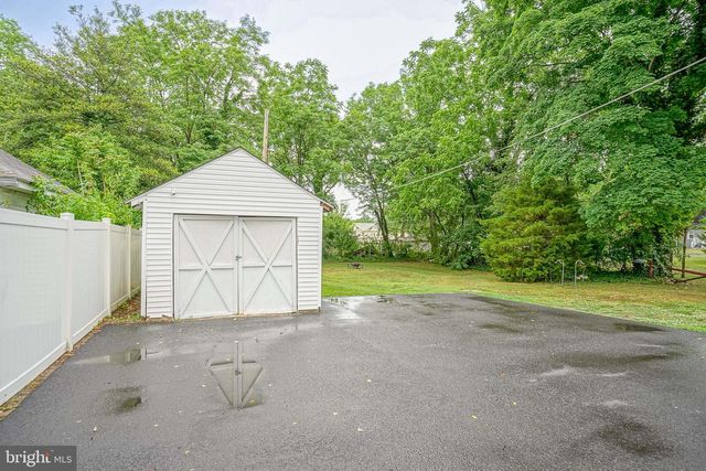 218 W PARK AVE, Vineland, NJ 08360