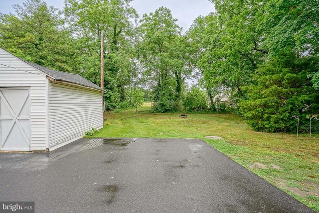 218 W PARK AVE, Vineland, NJ 08360