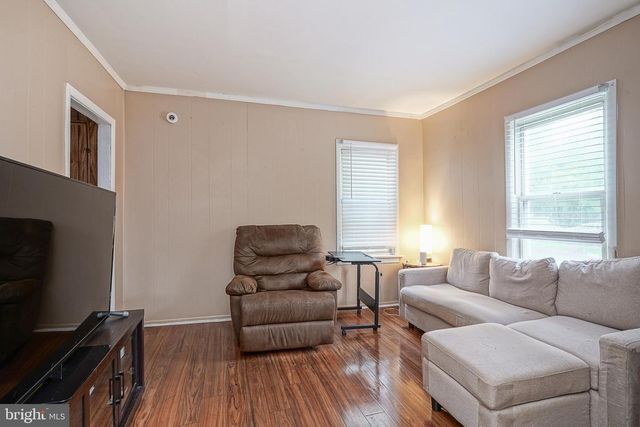 218 W PARK AVE, Vineland, NJ 08360