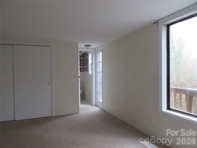 31 Ford Ridge Lane, Columbus, NC 28722