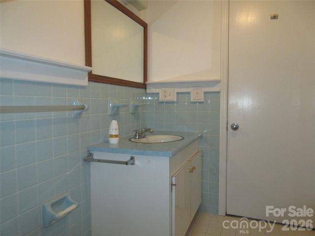 31 Ford Ridge Lane, Columbus, NC 28722