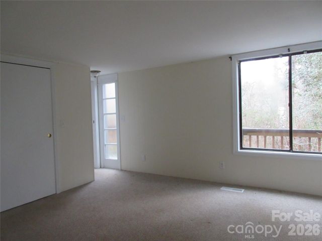 31 Ford Ridge Lane, Columbus, NC 28722