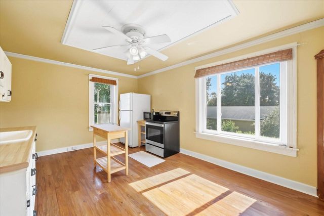 316 S Garfield AVENUE, Port Washington, WI 53074