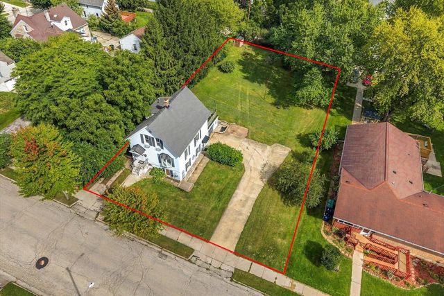 316 S Garfield AVENUE, Port Washington, WI 53074