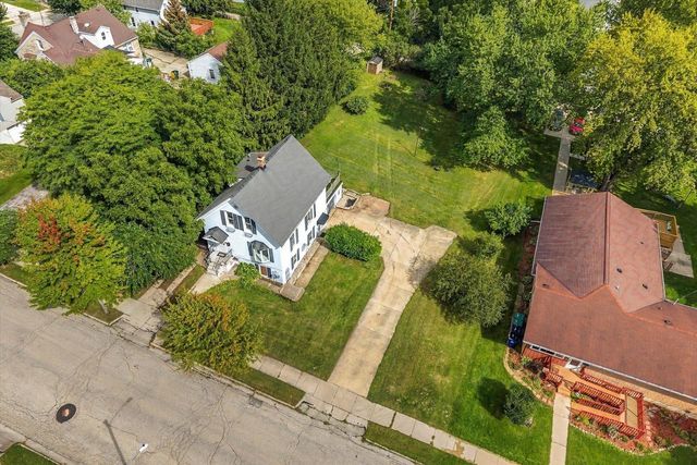 316 S Garfield AVENUE, Port Washington, WI 53074
