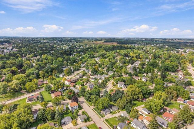 316 S Garfield AVENUE, Port Washington, WI 53074