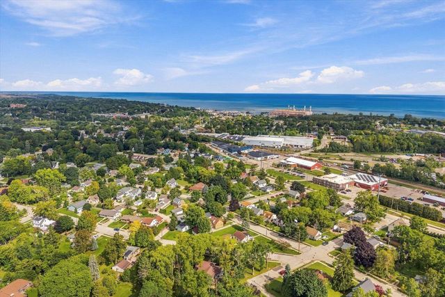 316 S Garfield AVENUE, Port Washington, WI 53074