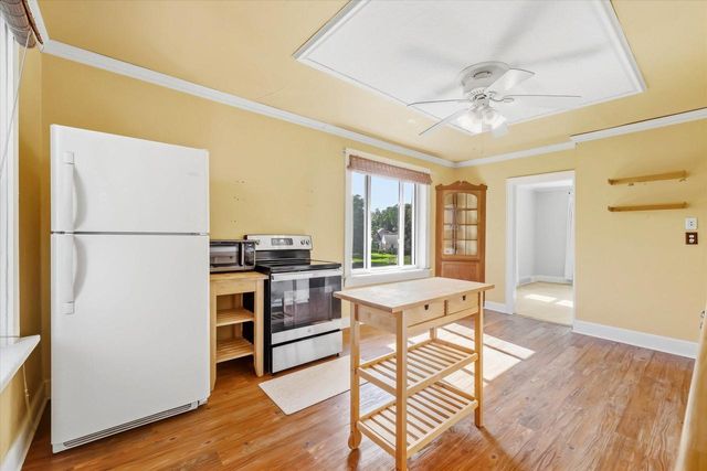 316 S Garfield AVENUE, Port Washington, WI 53074