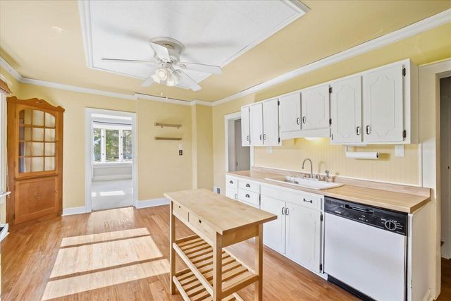316 S Garfield AVENUE, Port Washington, WI 53074