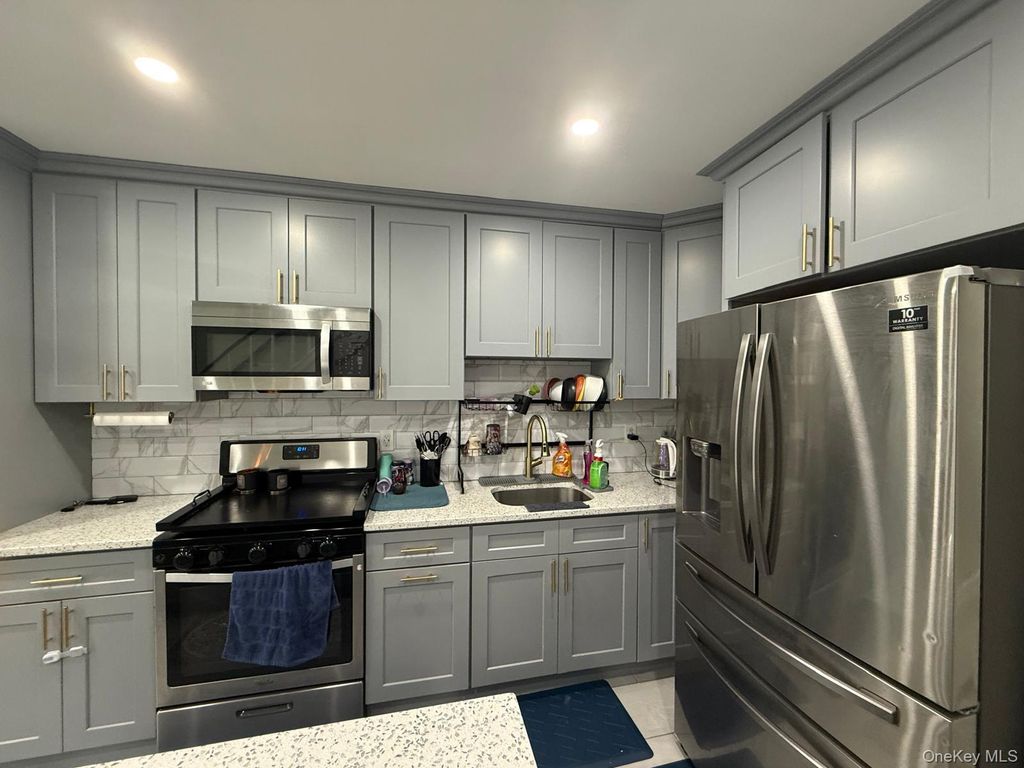 13117 135th Place, South Ozone Park, NY 11420