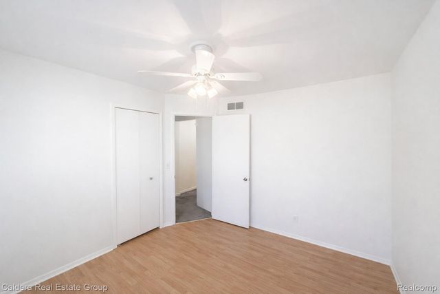 32600 Haggerty Drive, Roseville, MI 48066