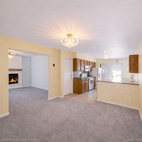 32600 Haggerty Drive, Roseville, MI 48066