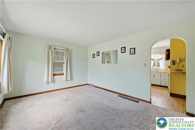 6596 North Main Street, Upper Saucon Twp, PA 18036