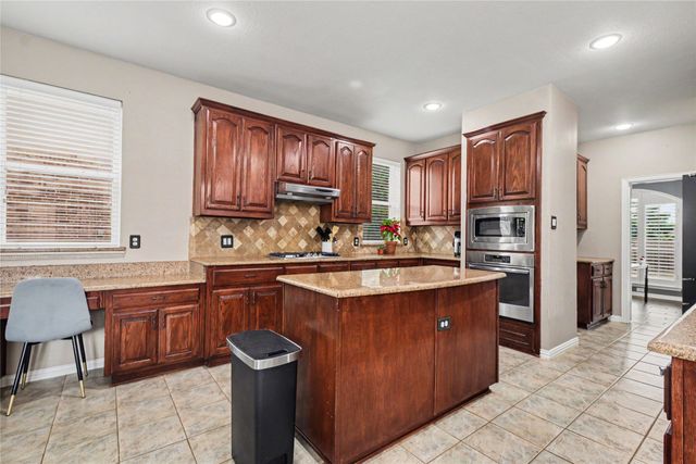 9304 Katrina Path, Plano, TX 75025