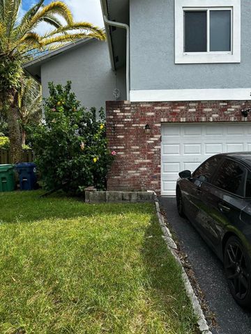 3510 NW 73rd Way, Coral Springs, FL 33065