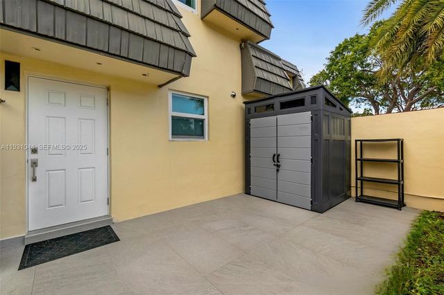 8443 SW 137th Ave 8443, Miami, FL 33183