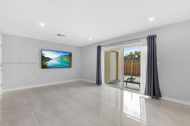 8443 SW 137th Ave 8443, Miami, FL 33183