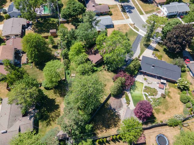 2008 Rapanos Drive, Midland, MI 48642