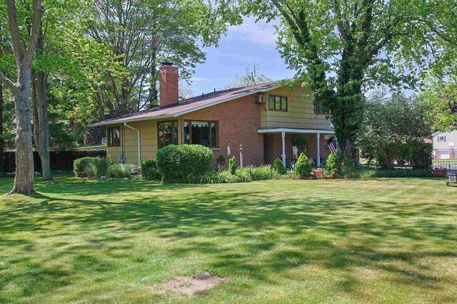 2008 Rapanos Drive, Midland, MI 48642