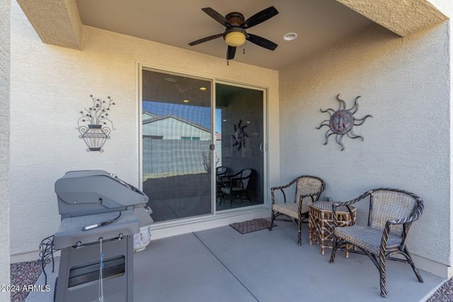 550 W Tallula Trail, San Tan Valley, AZ 85140