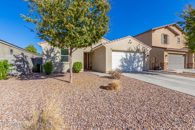550 W Tallula Trail, San Tan Valley, AZ 85140