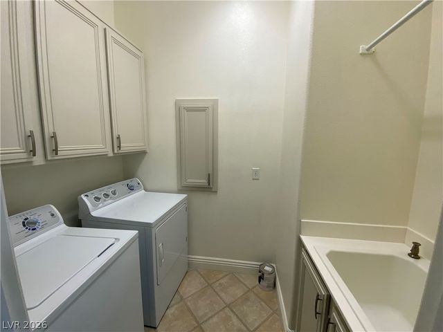 412 Bloomingdale Court, Las Vegas, NV 89144