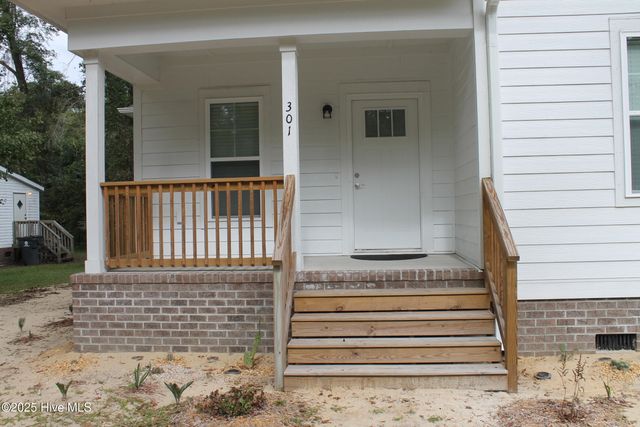 301 E Goodman Street, Fair Bluff, NC 28439