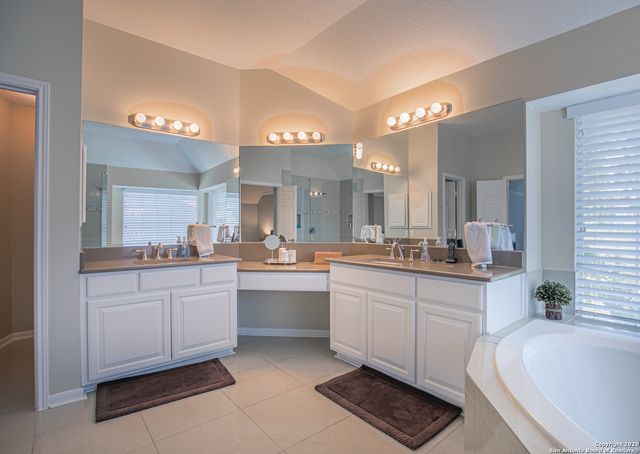 23223 Whisper Canyon, San Antonio, TX 78258