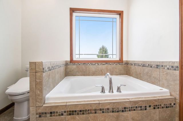 9237 W 1100 S, Wanatah, IN 46390