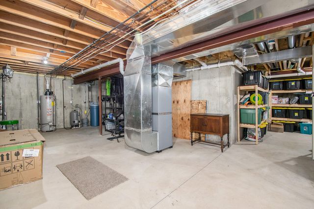 9237 W 1100 S, Wanatah, IN 46390