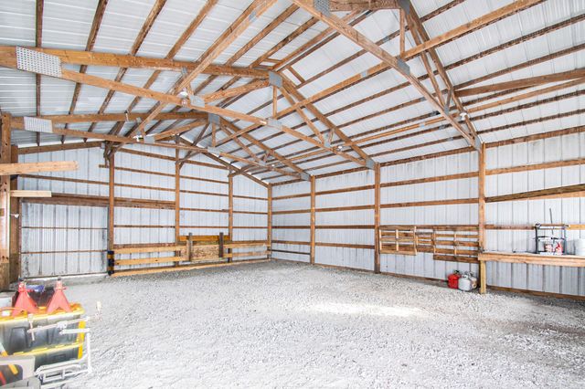 9237 W 1100 S, Wanatah, IN 46390