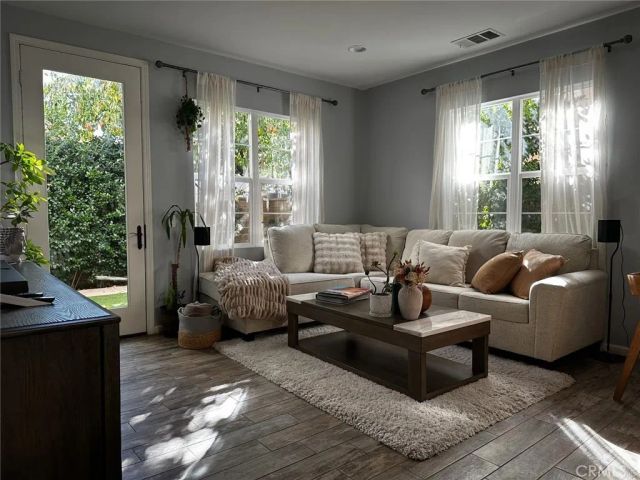21765 Propello Drive, Saugus, CA 91350