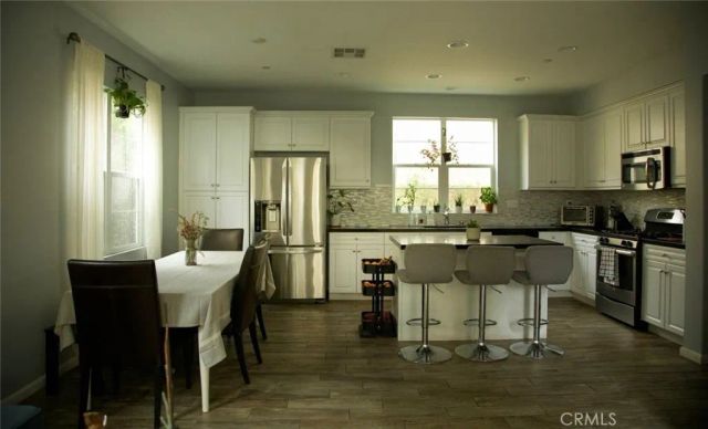 21765 Propello Drive, Saugus, CA 91350