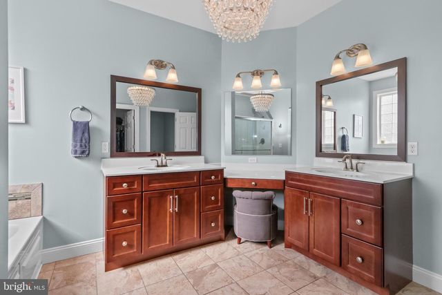 113 ASHVIEW CT, Nazareth, PA 18064