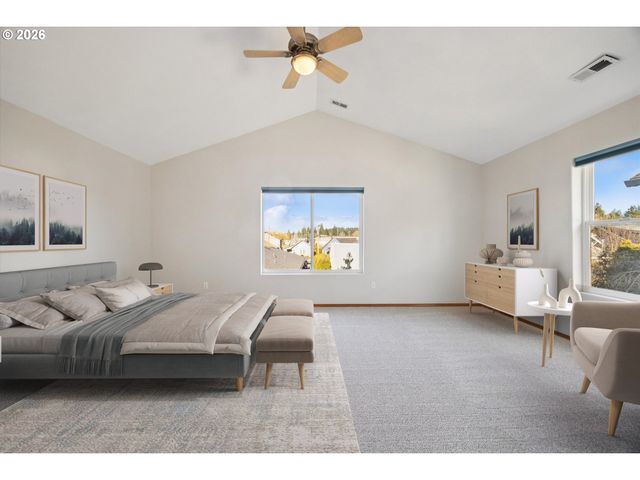 162 ALLI Ct, Gladstone, OR 97027