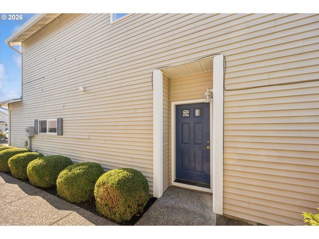 162 ALLI Ct, Gladstone, OR 97027