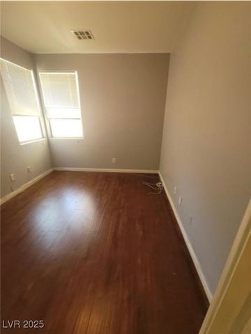 7349 Dolphine Crest Avenue, Las Vegas, NV 89129