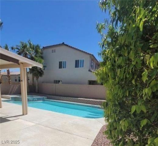7349 Dolphine Crest Avenue, Las Vegas, NV 89129
