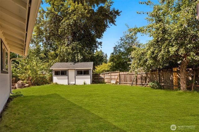12113 SE 319th Pl, Auburn, WA 98092
