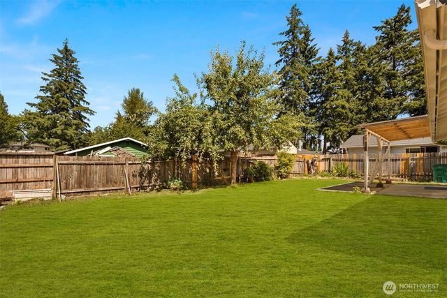 12113 SE 319th Pl, Auburn, WA 98092