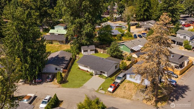 12113 SE 319th Pl, Auburn, WA 98092